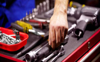 Starting An Auto Shop: Installing Equipment into Insurance Basics